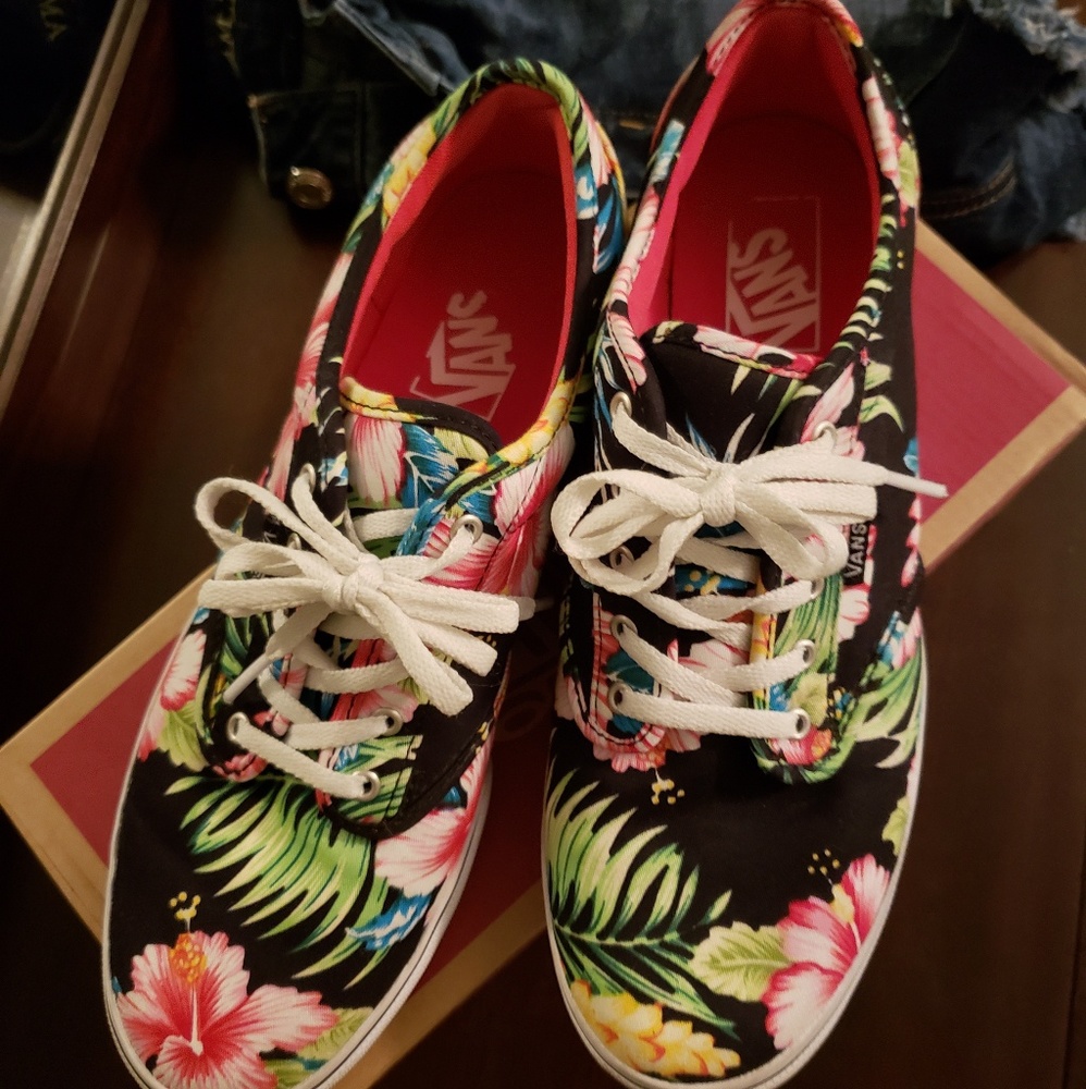 VANS Atwood Low top sneaker - aloha print !!
